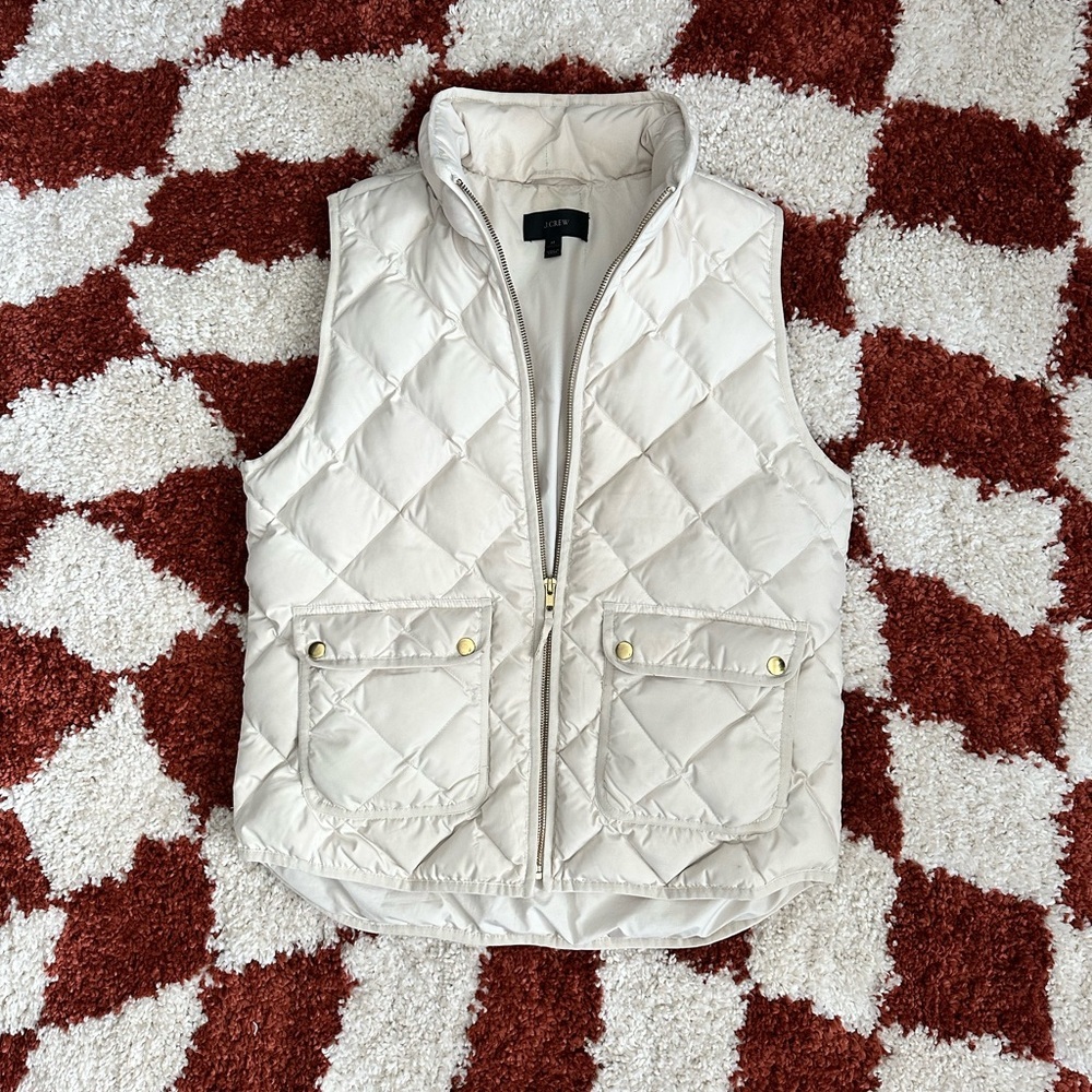 J. Crew Cream Quilted Vest with Diamond Pattern — Size M